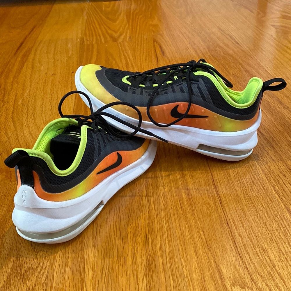 Nike Air Max Axis Premium Sunset (2019) Athletic Sneakers